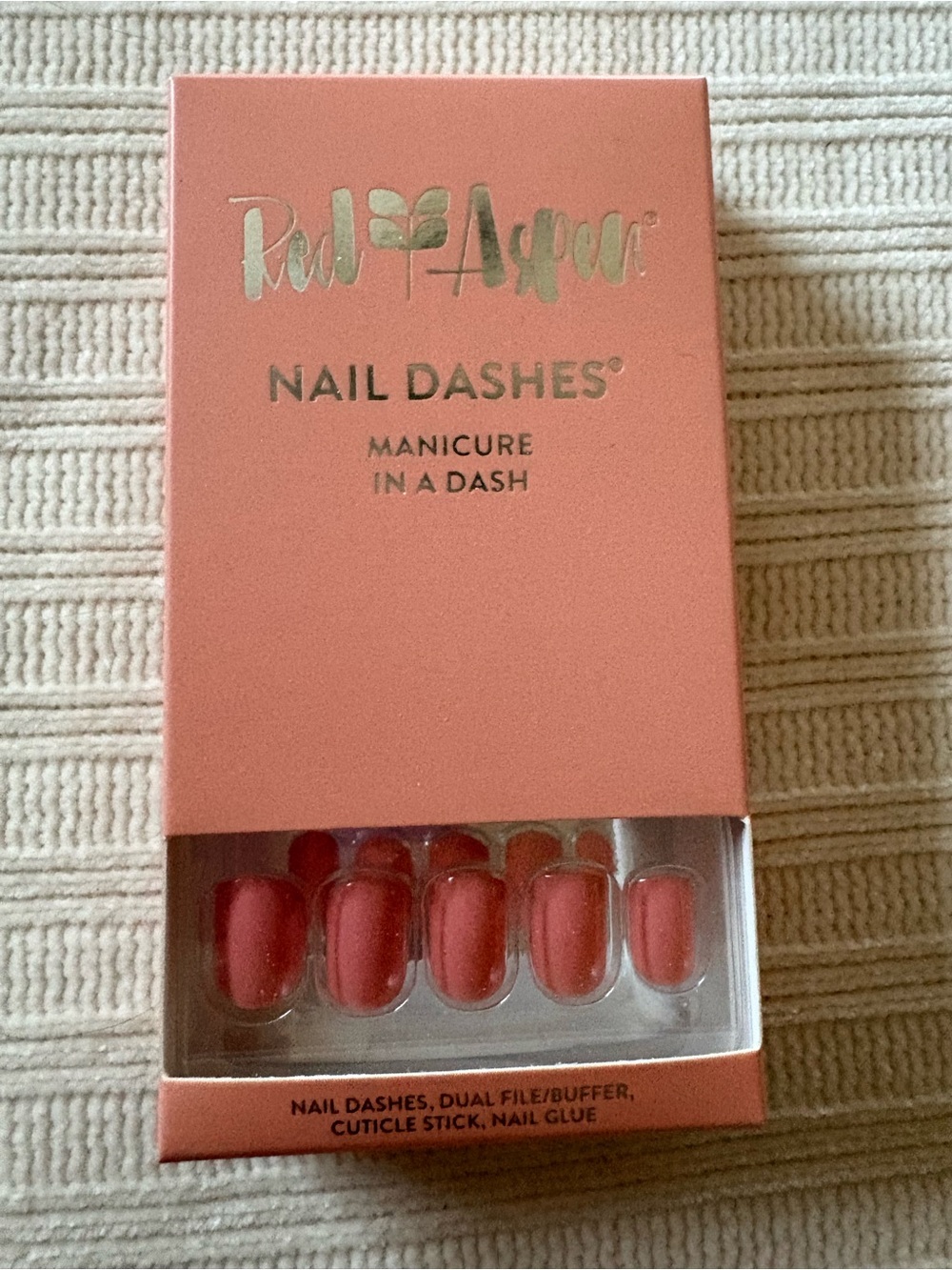 Red Aspen Nail Dashes Press-On Nails in Peach Life’s a Peach Dawnelle